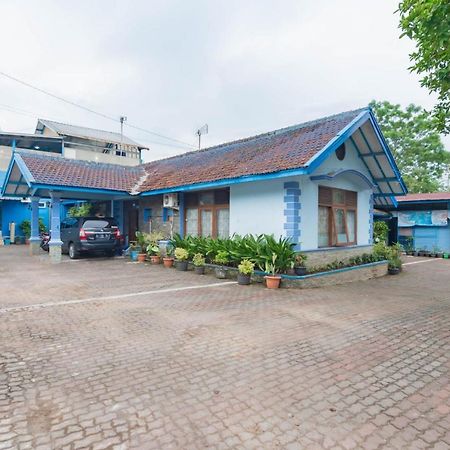 Reddoorz Syariah At Jl Pangeran Hidayatullah Cianjur Hotell Exteriör bild