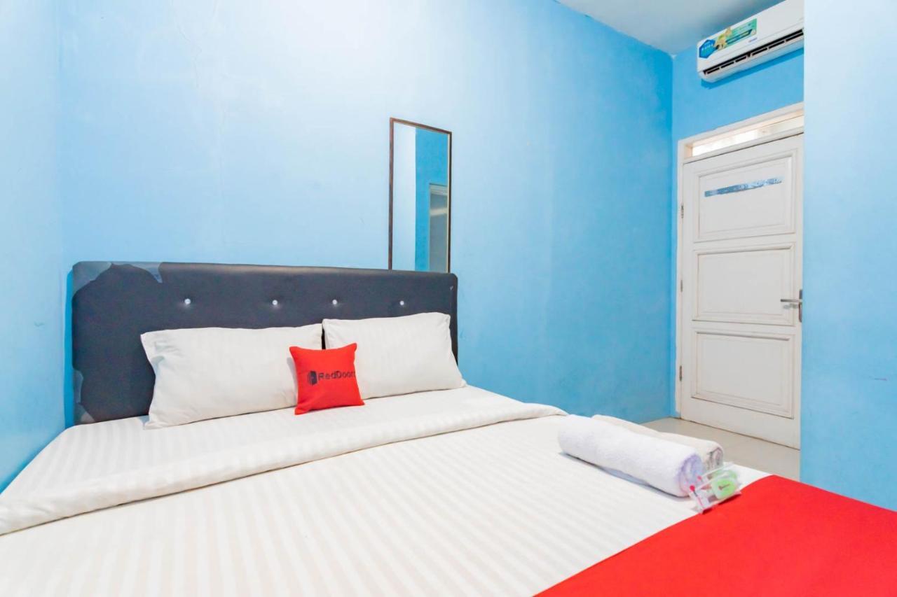 Reddoorz Syariah At Jl Pangeran Hidayatullah Cianjur Hotell Exteriör bild
